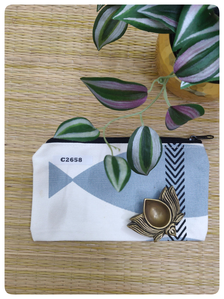 Pouches #C2658